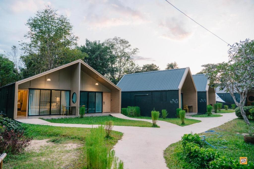 Natural Park Resort De Wang Thong Phitsanulok Exterior foto