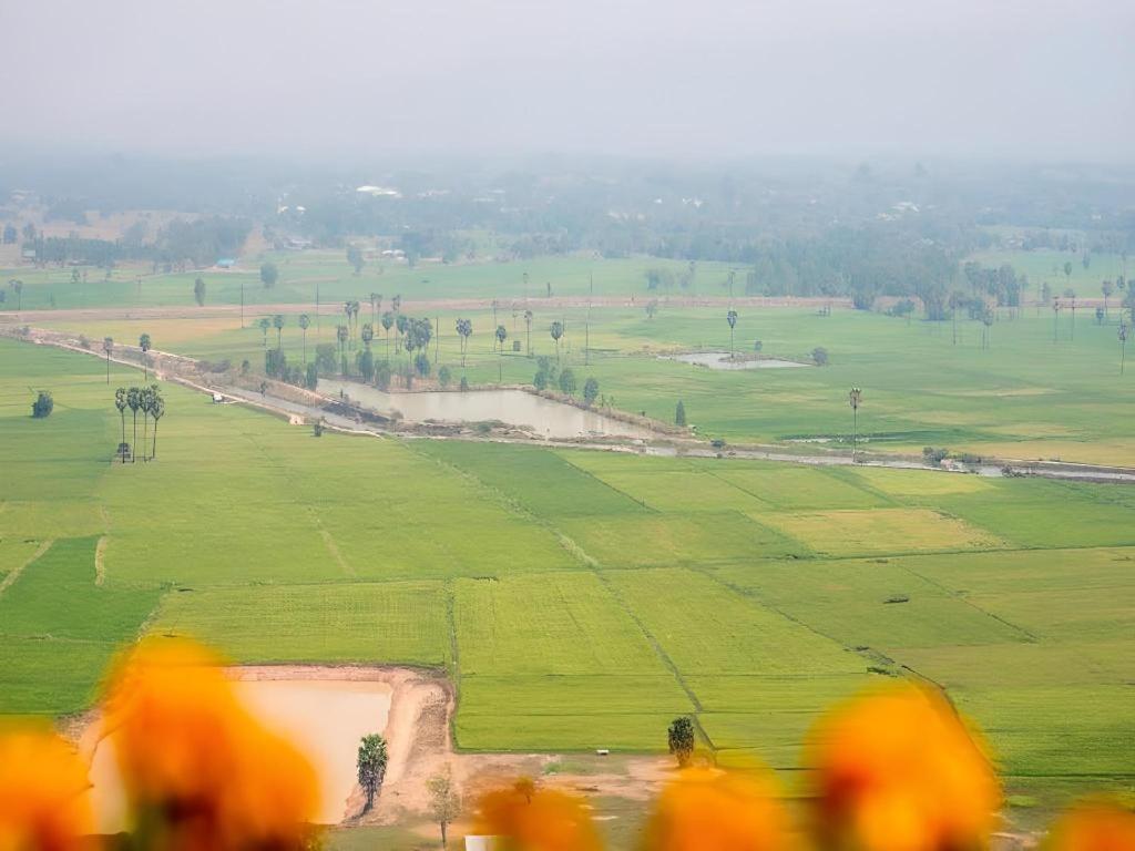 Natural Park Resort De Wang Thong Phitsanulok Exterior foto