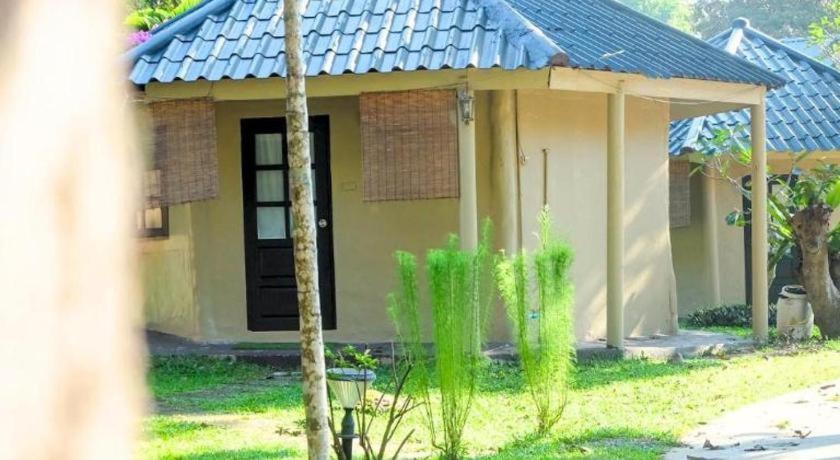 Natural Park Resort De Wang Thong Phitsanulok Exterior foto